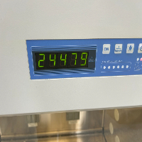 Thermo Scientific 1300 Series A2 4' Biosafety Cabinet image 2